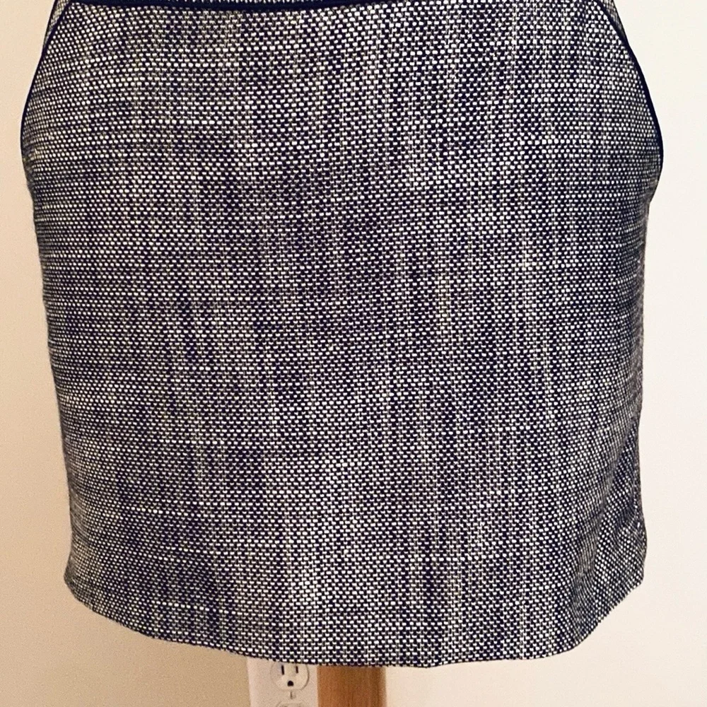 The Limited Black White Metallic Tweed Black Piping Lined Pencil Mini Skirt SZ 2